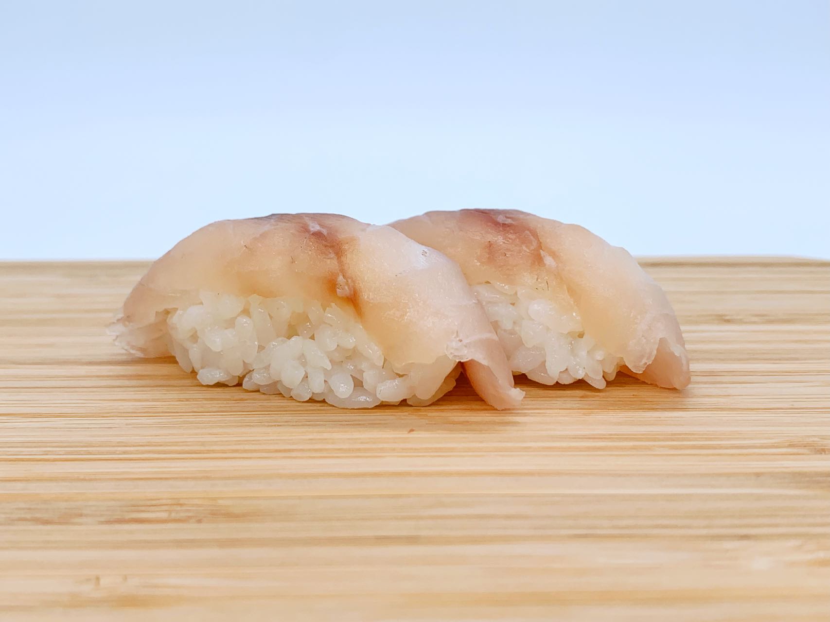 Nigiri de lubina